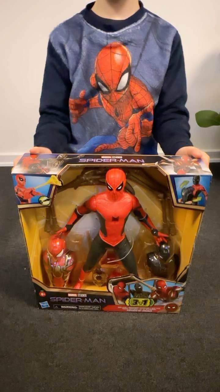 👀 Når Lørdage Bliver Superheldehverdage 🕷️